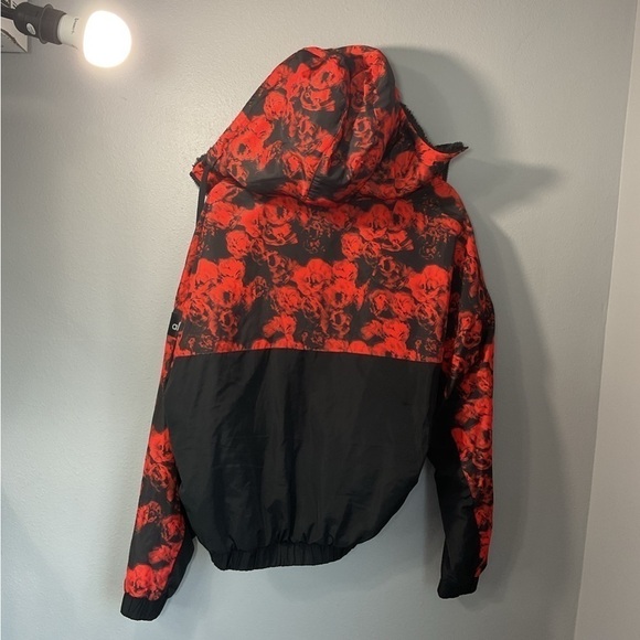 Alo yoga ROSES FREERIDER JACKET cherry and black color Small - Picture 12 of 14